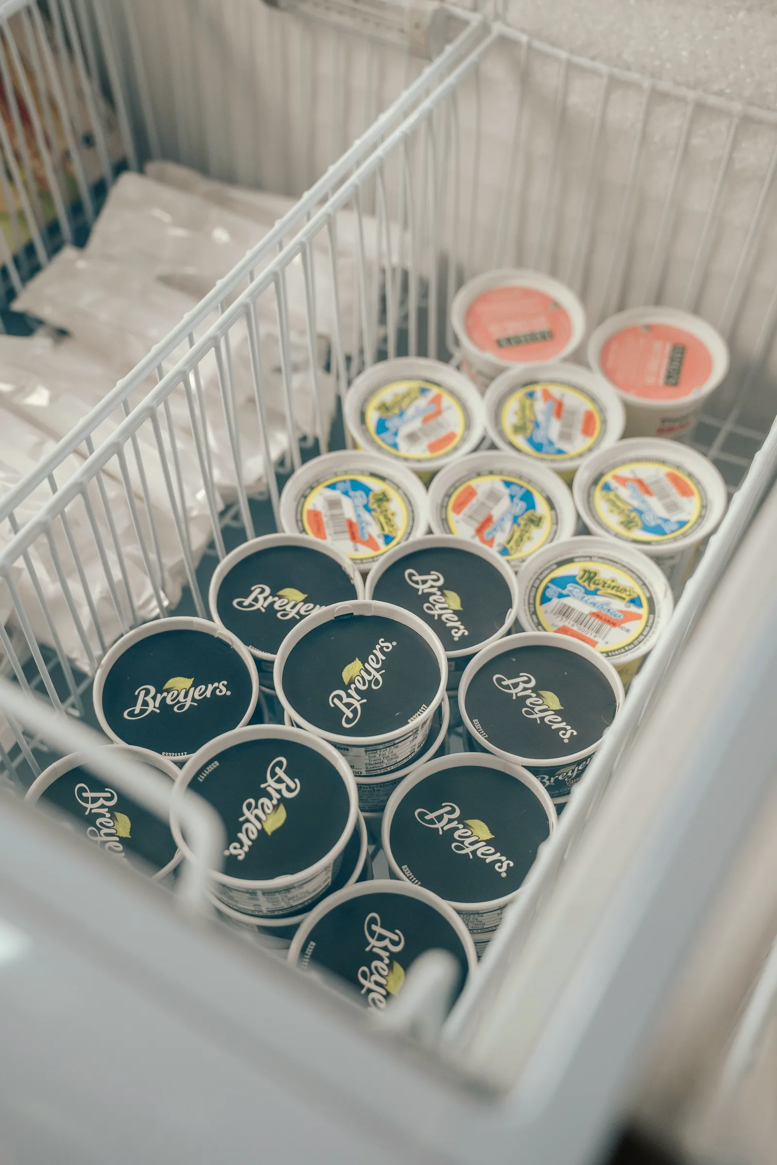 Baldwins Creek Farm - Hopewell Township, NJ: ice cream and Italian ice cups for event guests